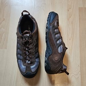Hi-tec Penrith Low  Hiking Shoes Men's 10.5